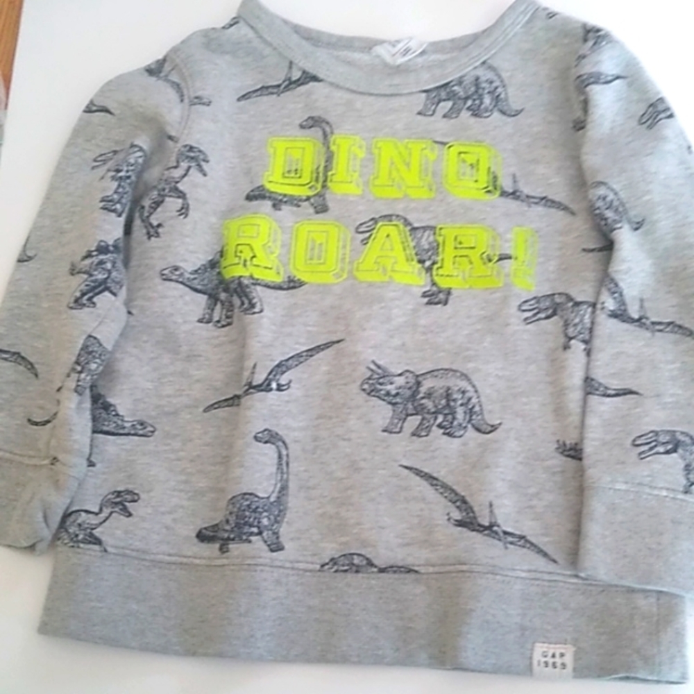3/$15 👍 Gap toddler boy's long sleeved sweat shirt with dinosaur design